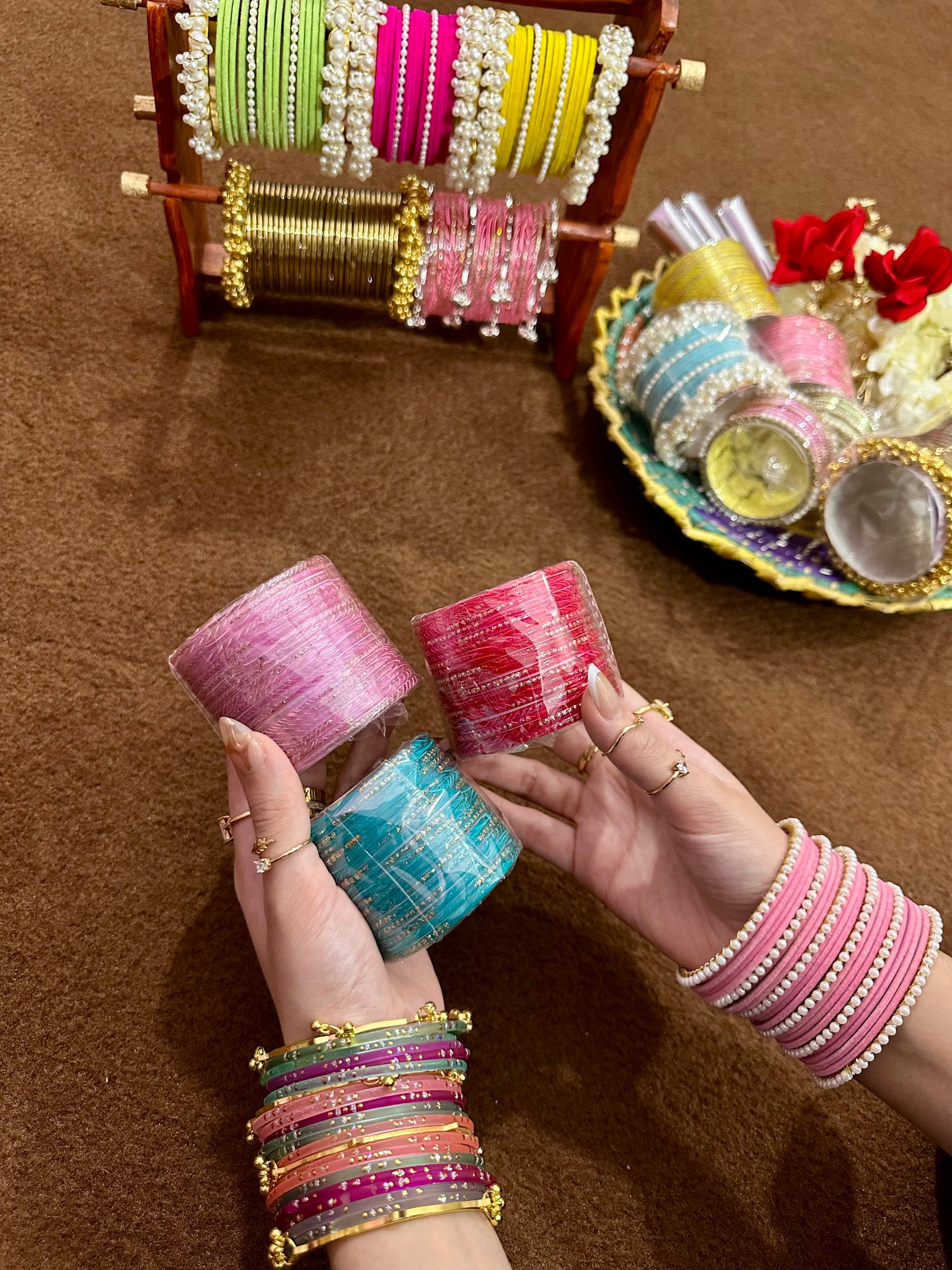 Trendy glass bangles set 💗✨2.4 size