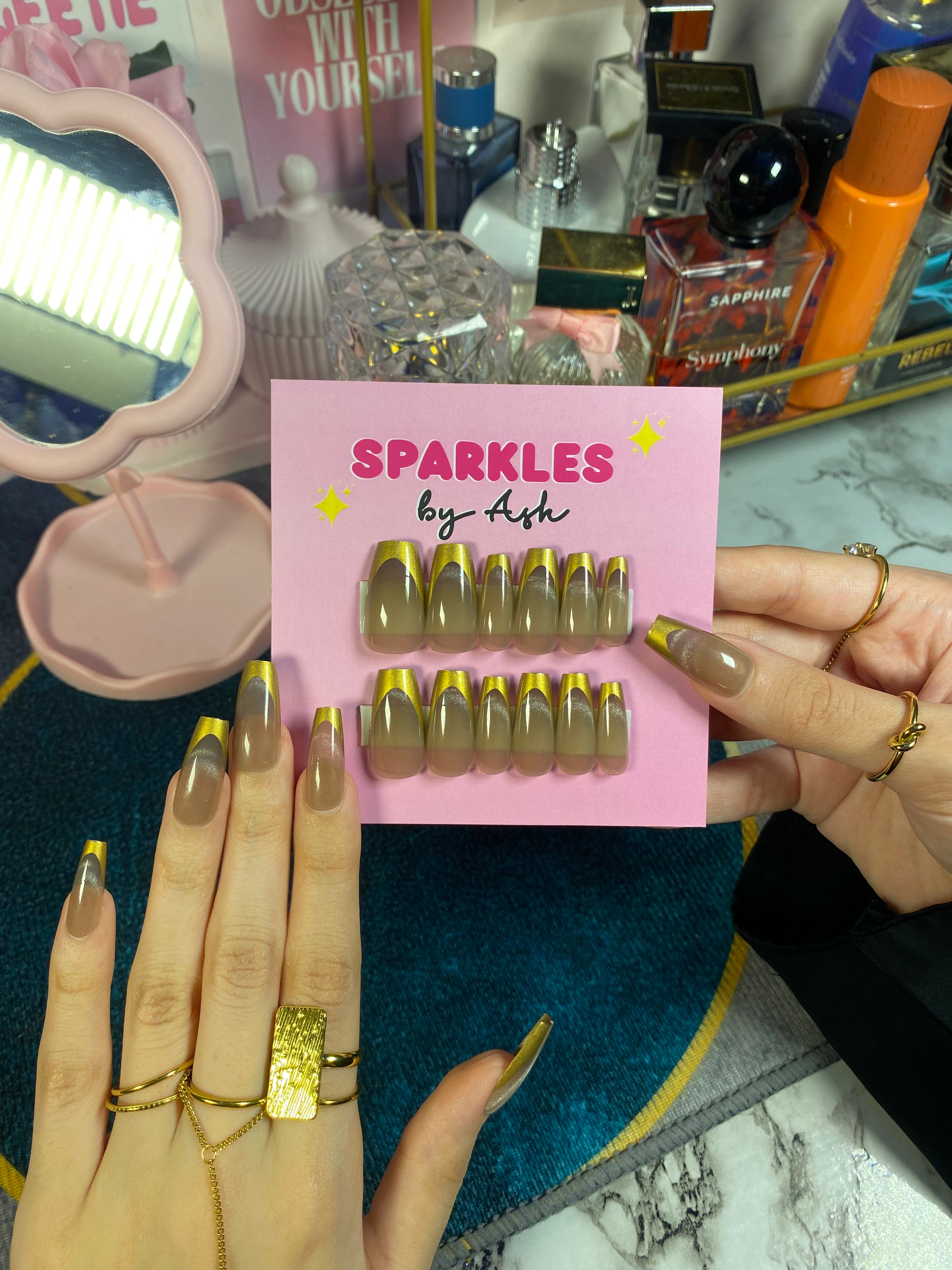 Trendy cat eye nails 💅 (free application kit )