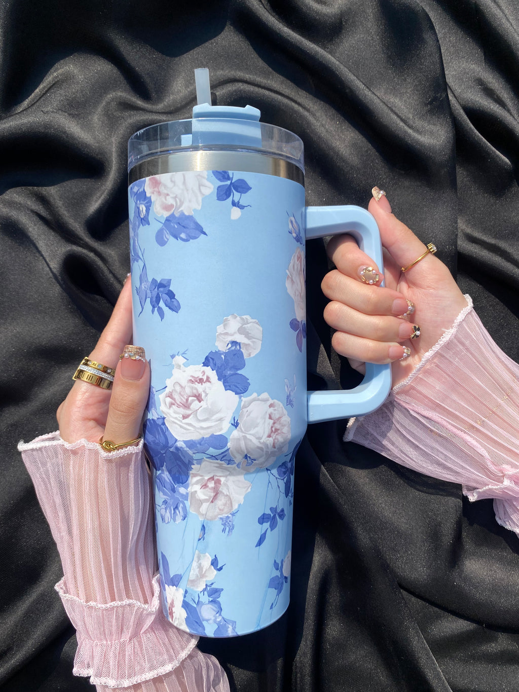 Floral tumbler 🌷