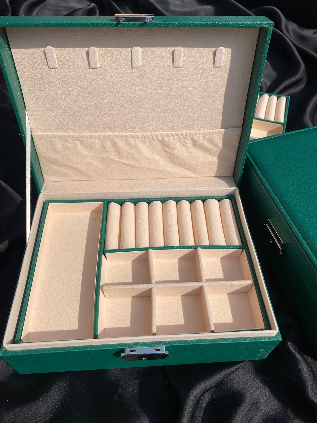 Dual - layer jewellery box with lock 🎀( green )