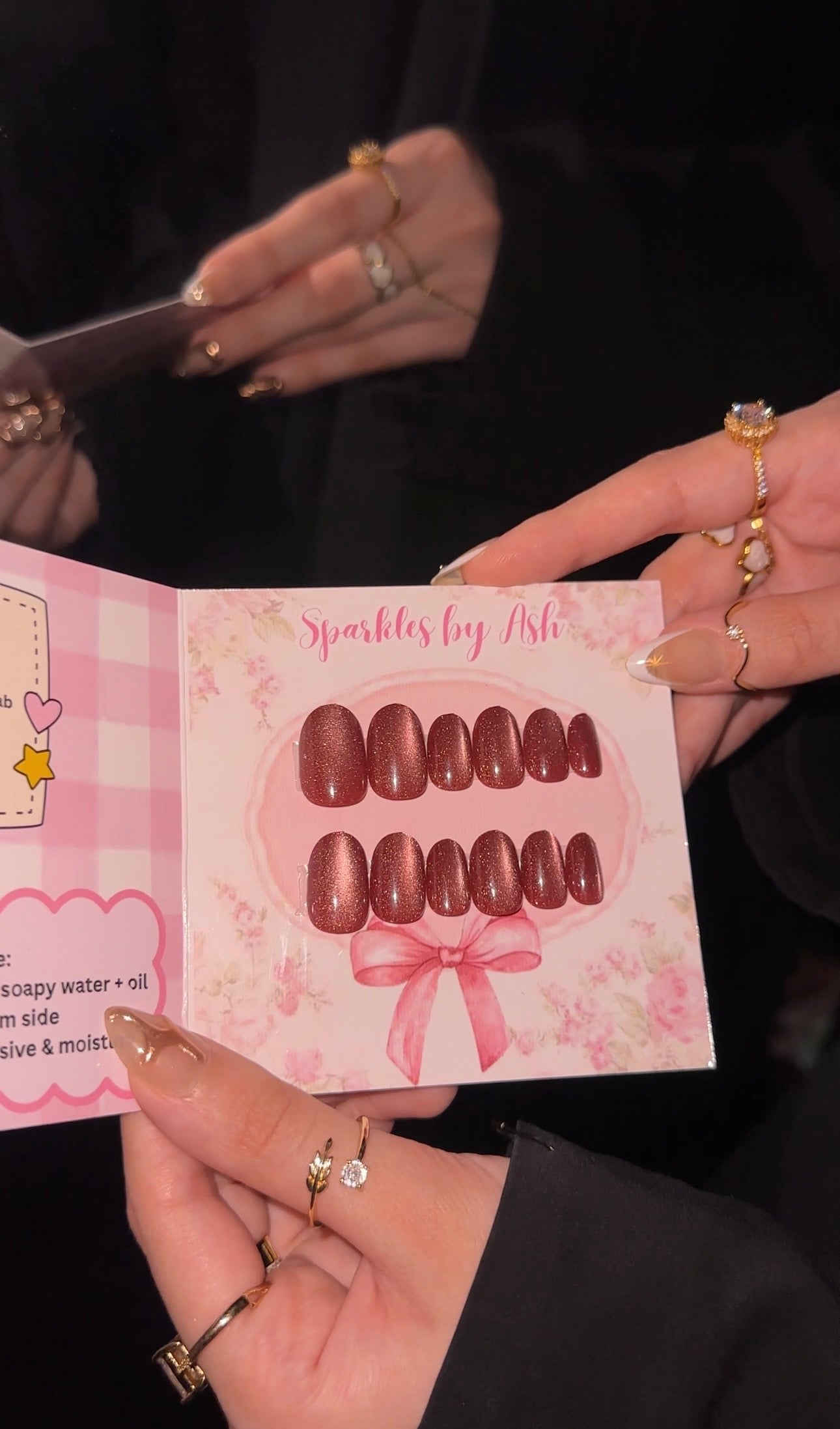 Cherry red cat eye nails 💗24pcs- free application kit