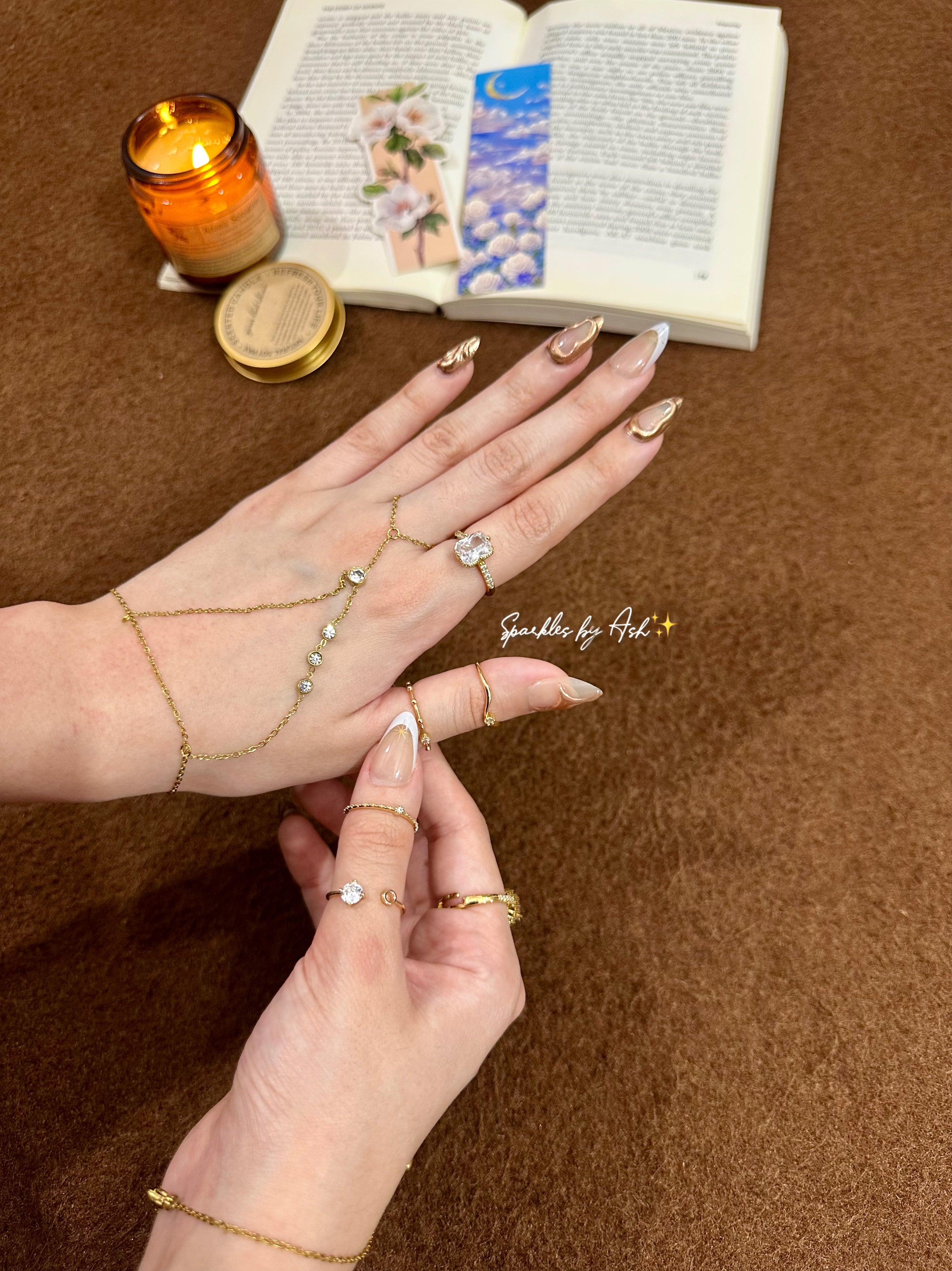 Trendy hand chain 💗✨