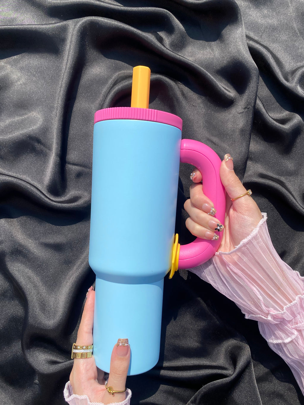 Matte tumbler 🎀