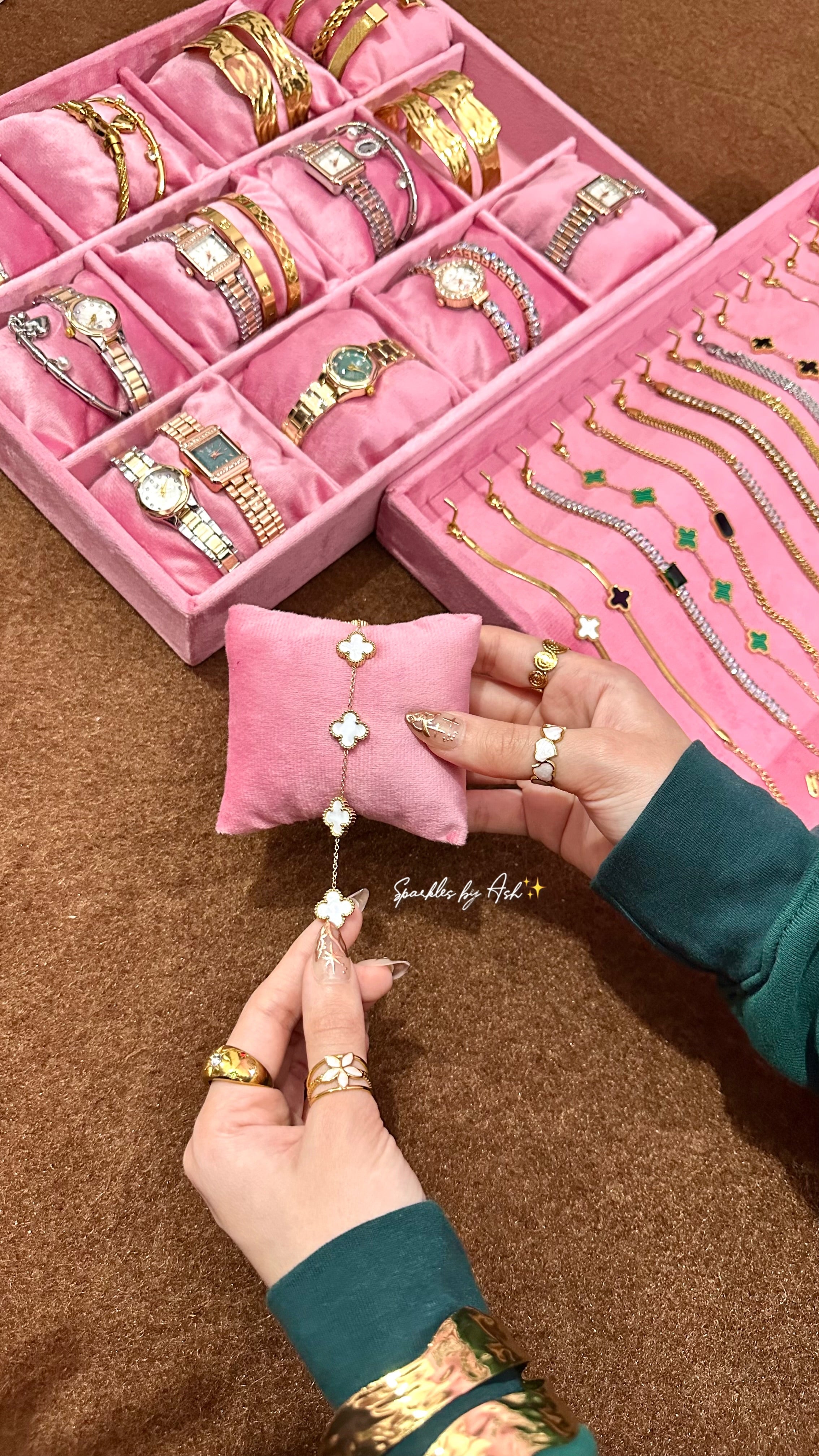 Clover bracelet white