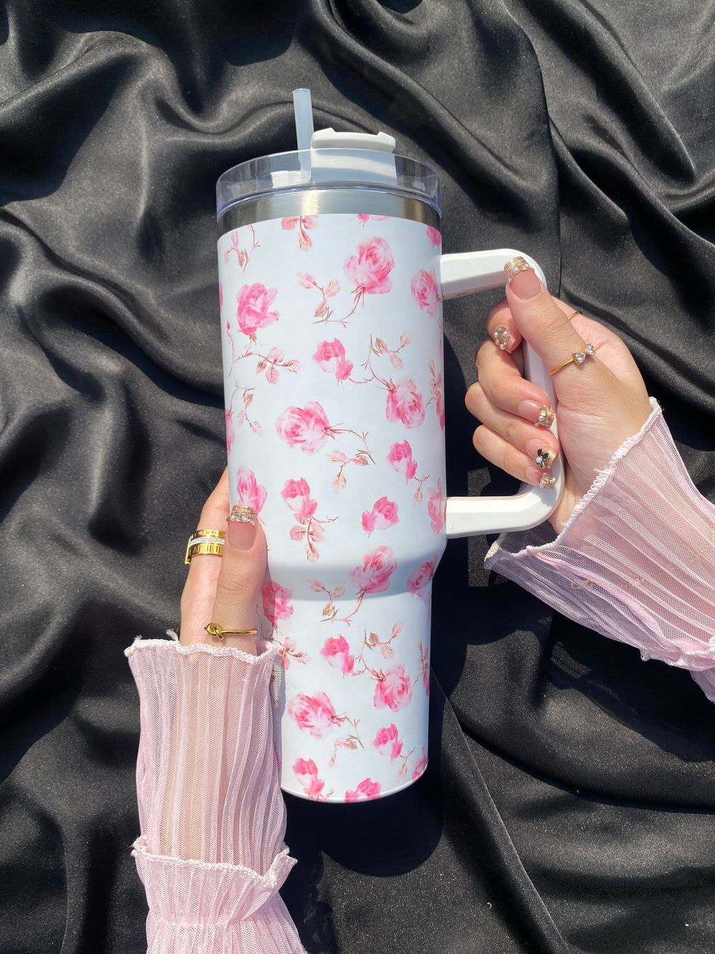 Floral tumbler🌷