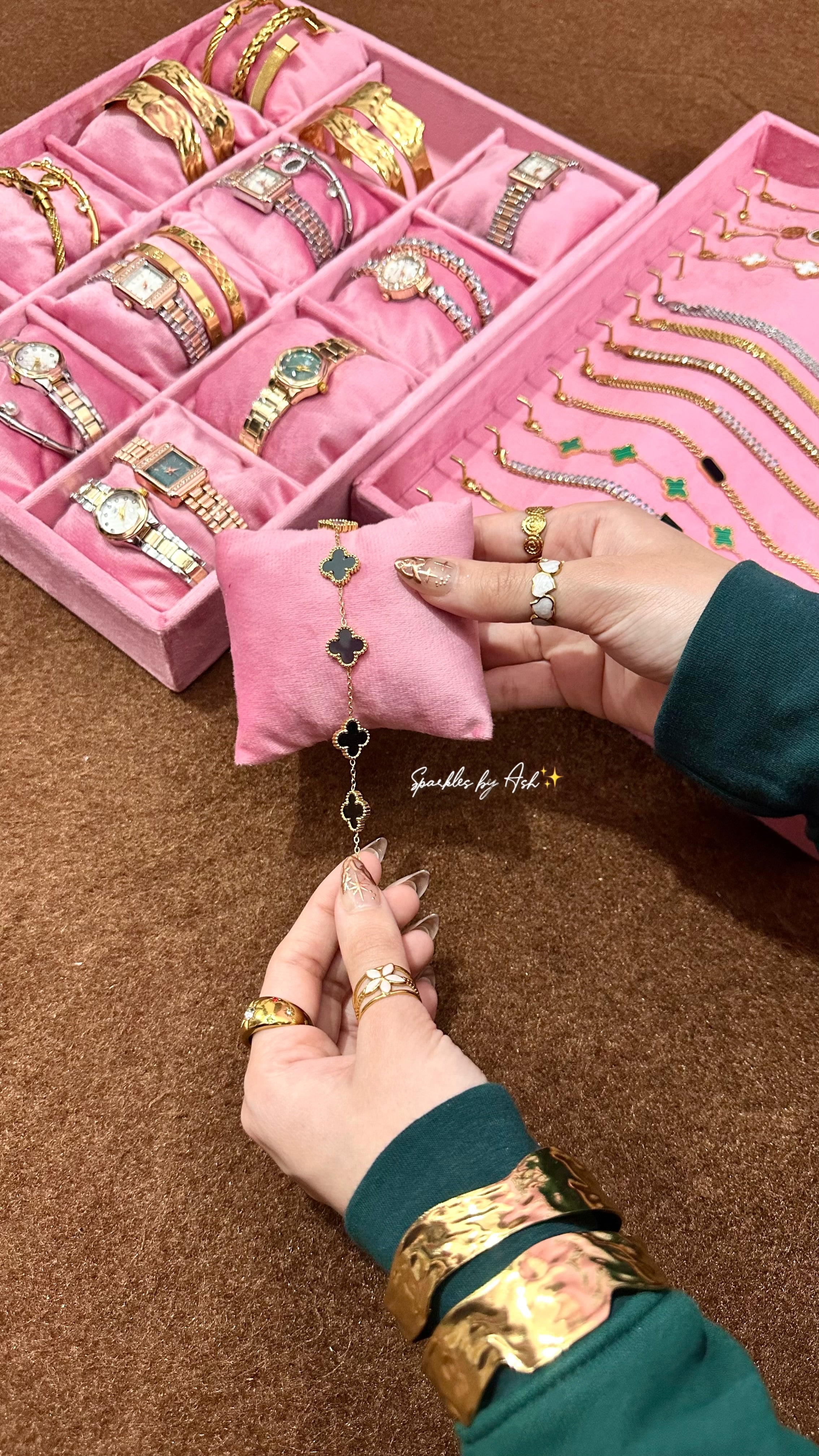 Clover bracelet black