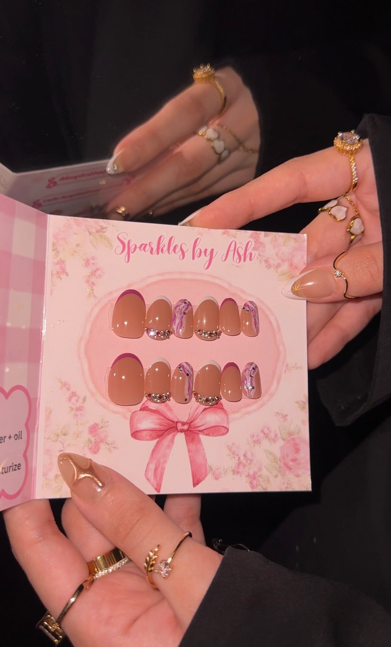 Pink blingy short length nails💗24pcs-free application kit