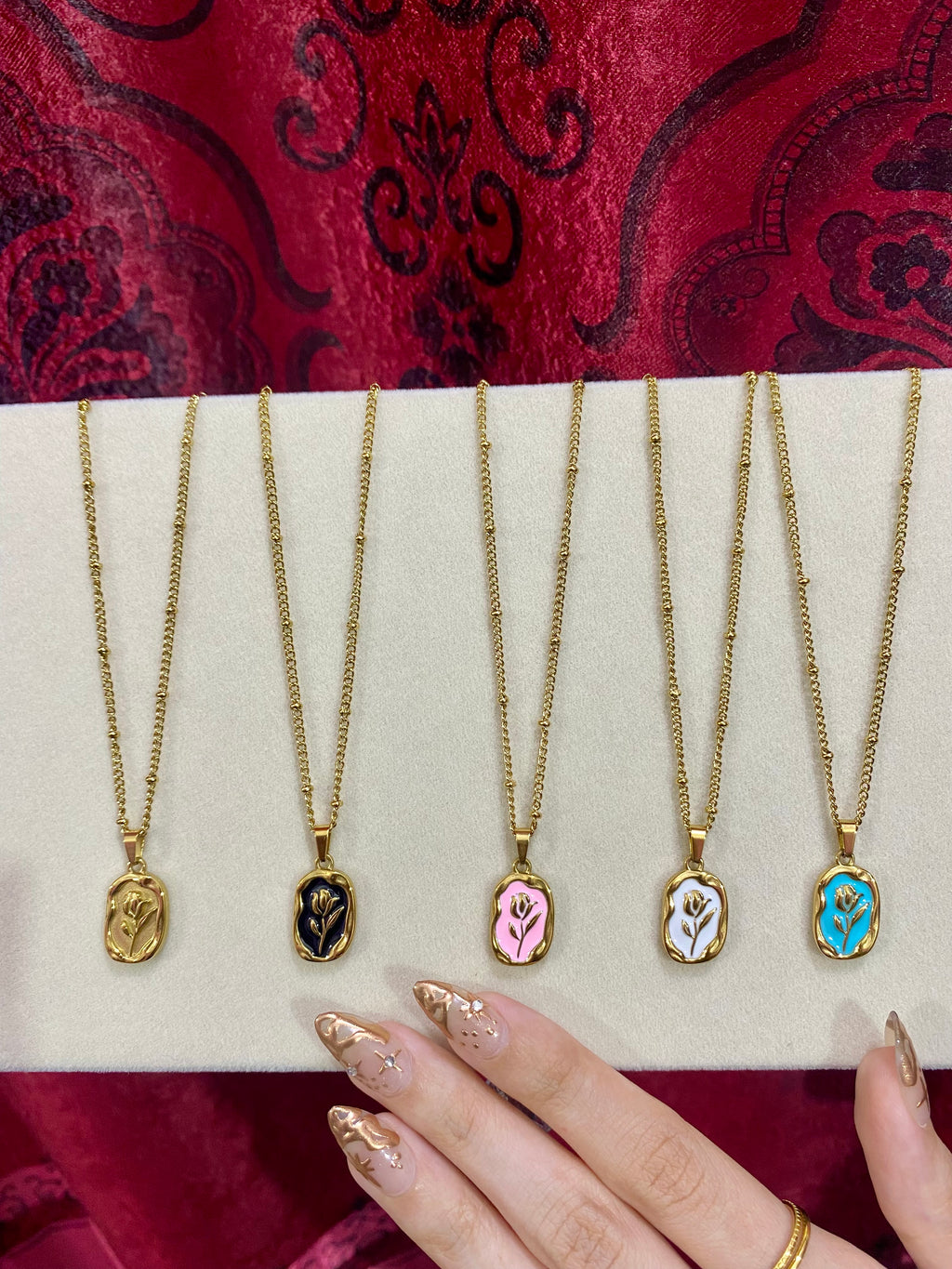 Trendy stainless steel necklaces 🎀