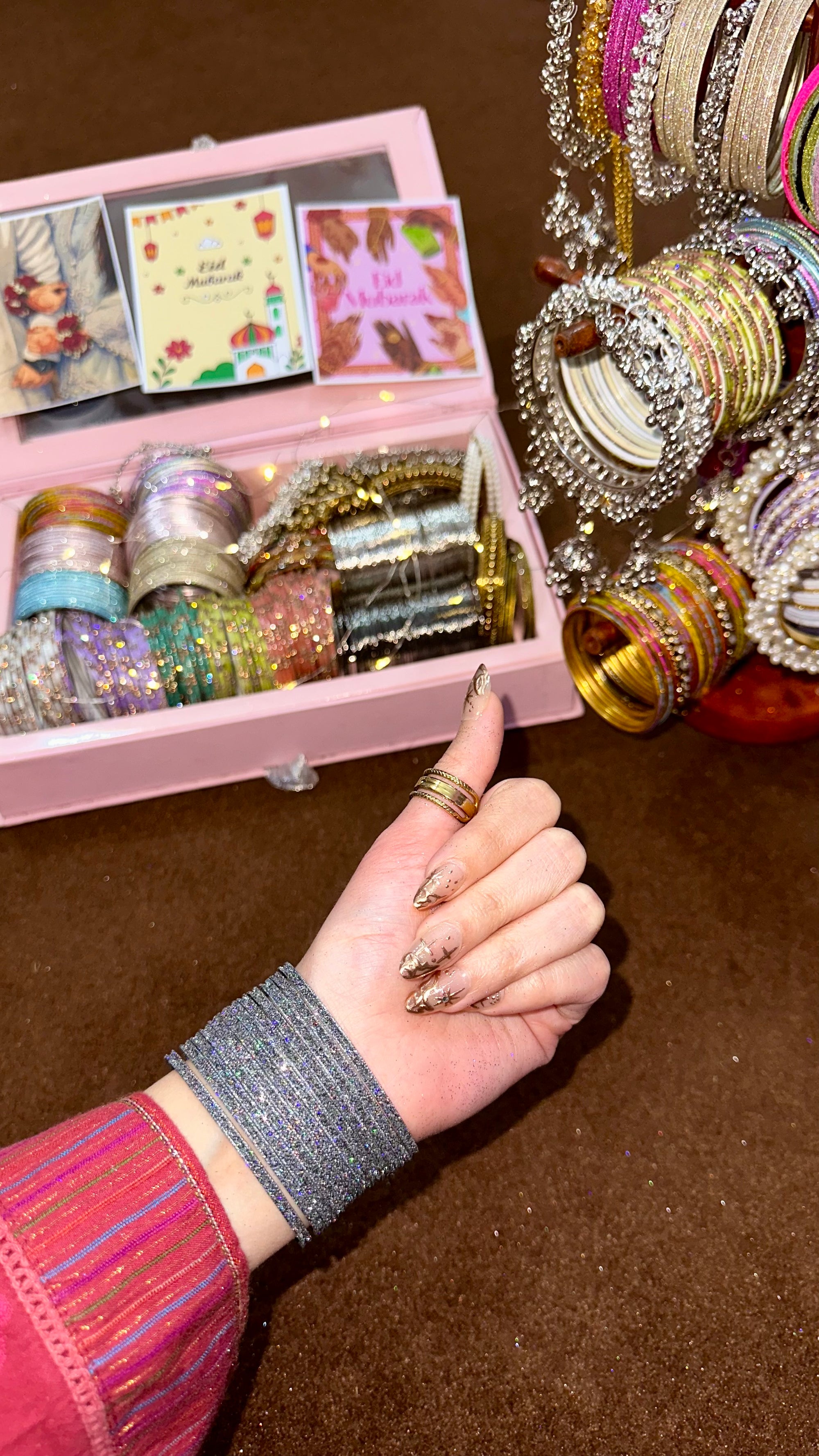 Shimmery metal bangles 🩶✨