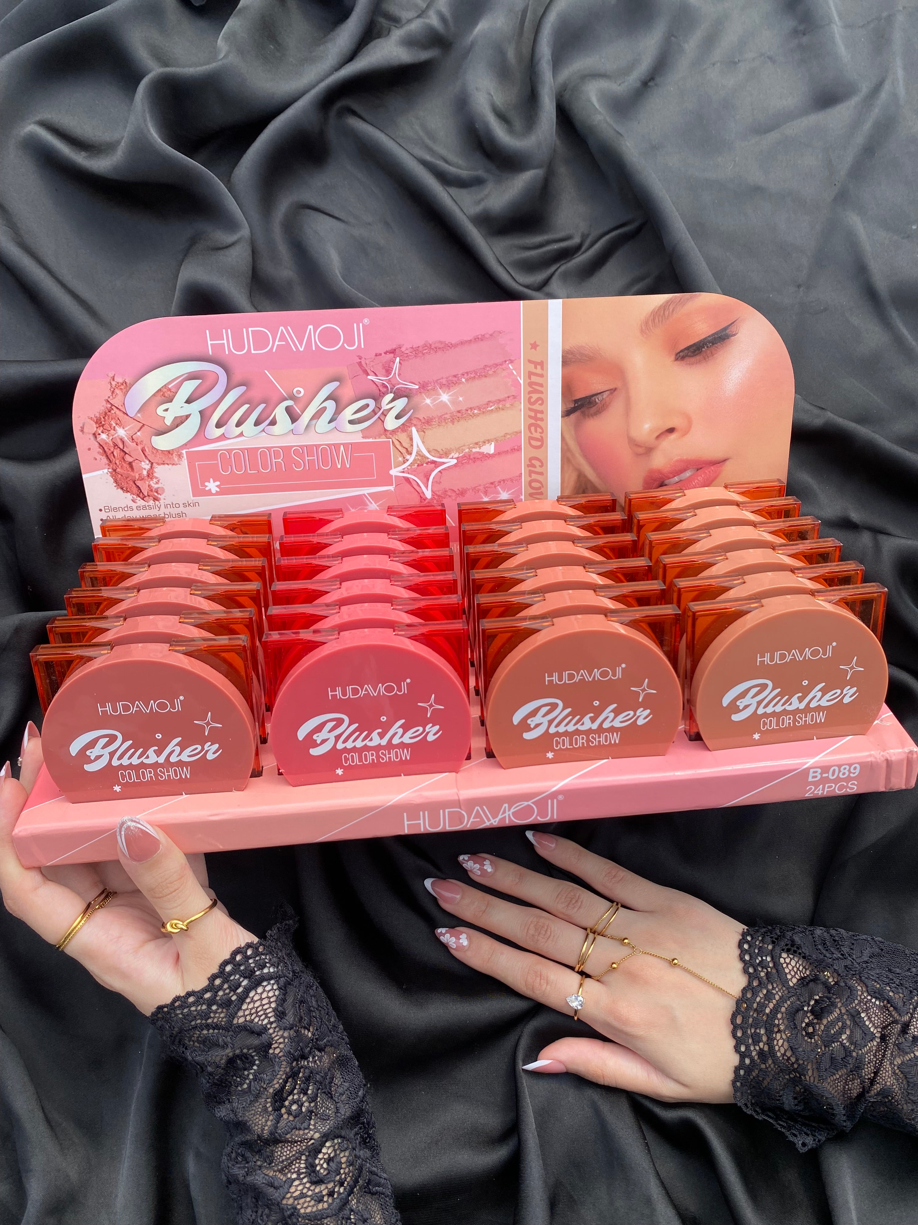 Hudamoji colorshow blush🌼