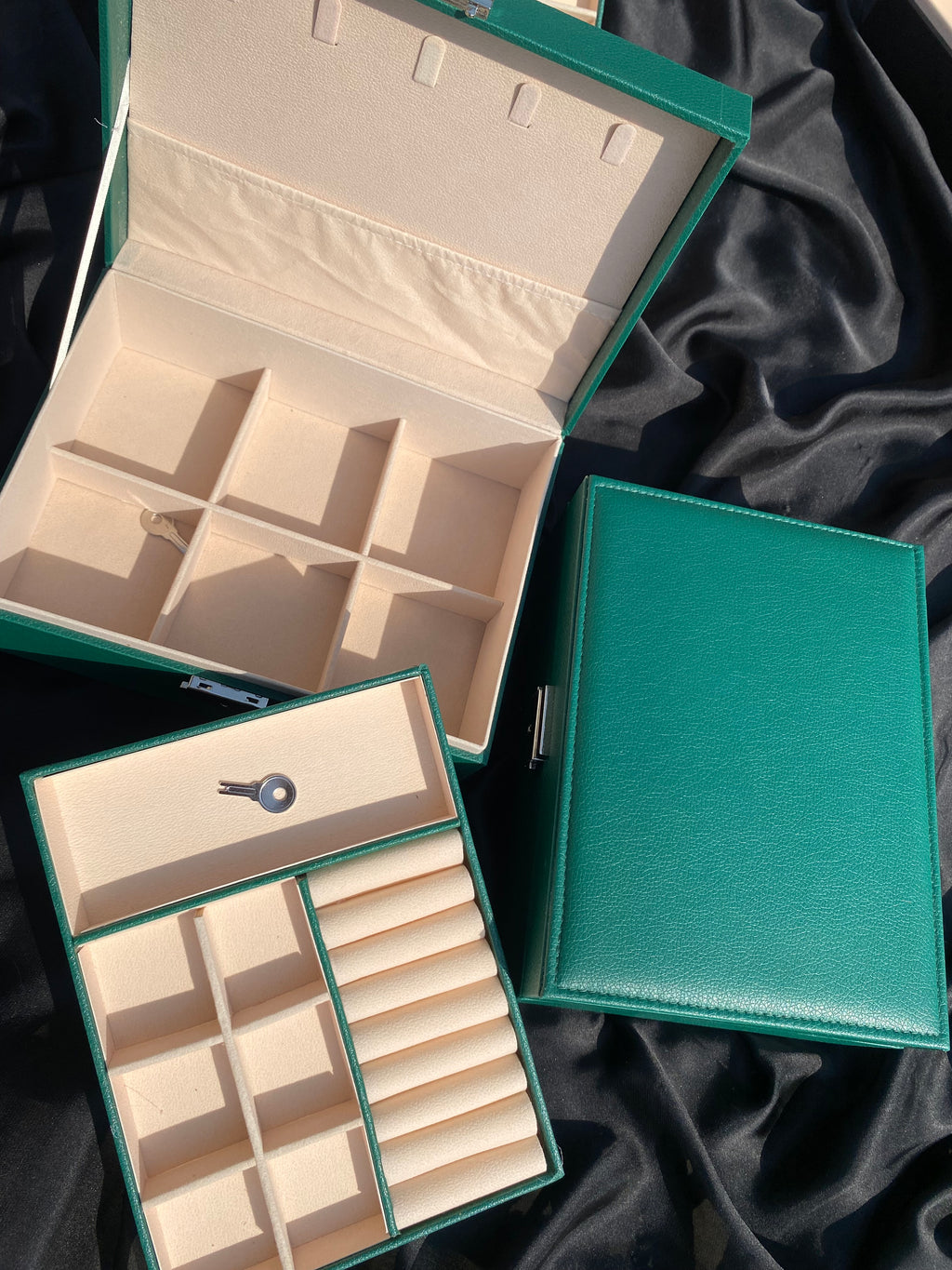 Dual - layer jewellery box with lock 🎀( green )
