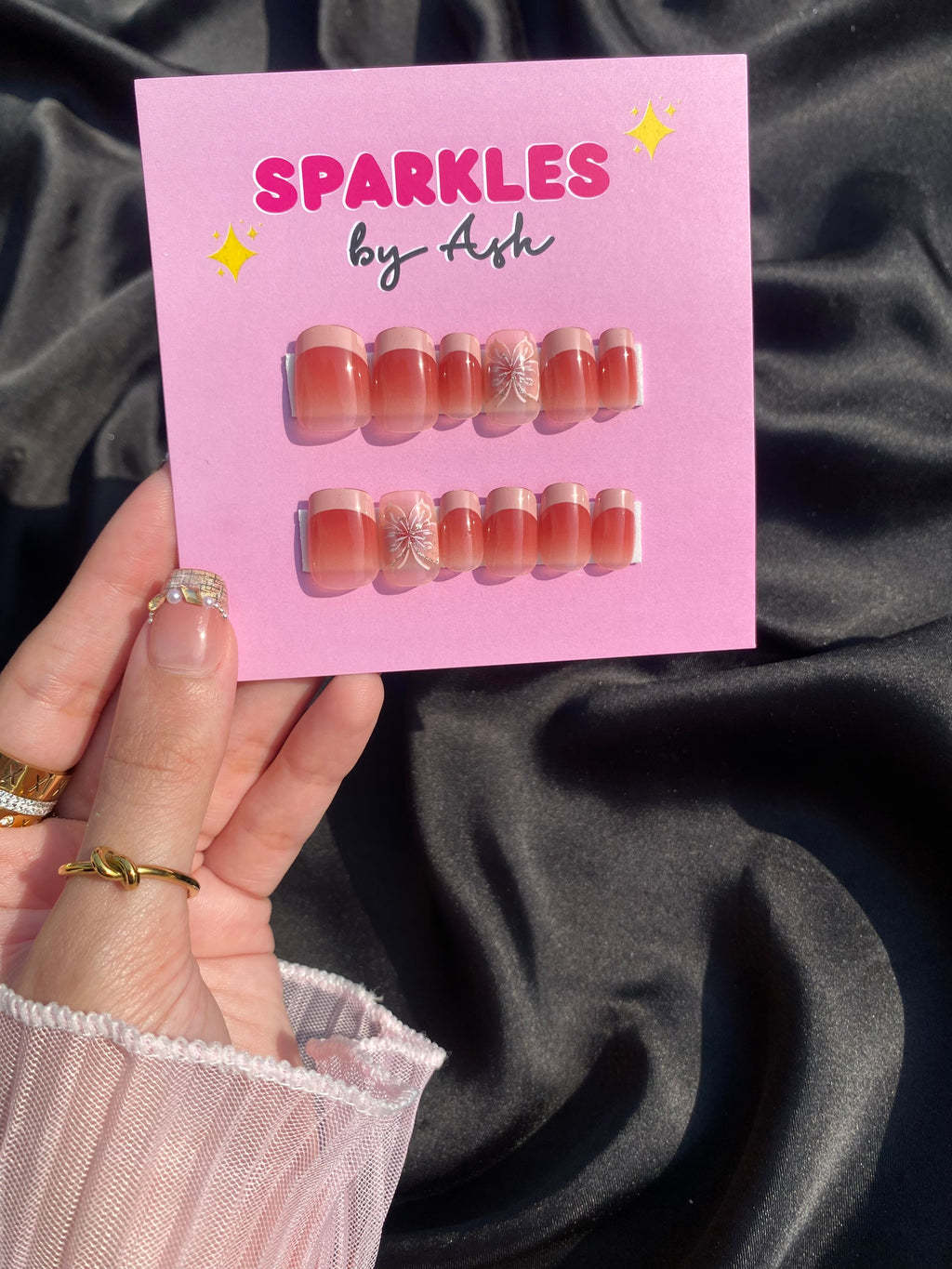 🌷Rosy flutter nails- free application kit